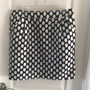 Ann Taylor LOFT dotted skirt size 10 with pockets